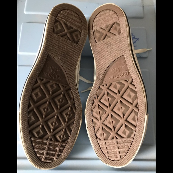 EUC Women’s Star Converse Sneakers, Size 10 - Picture 5 of 7